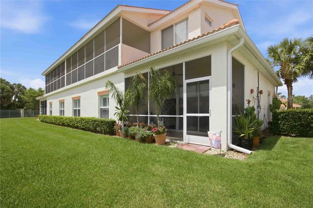 7325 FOUNTAIN PALM CIRCLE 7325, Bradenton, FL 34203