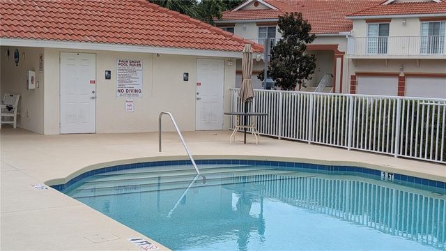 7325 FOUNTAIN PALM CIRCLE 7325, Bradenton, FL 34203
