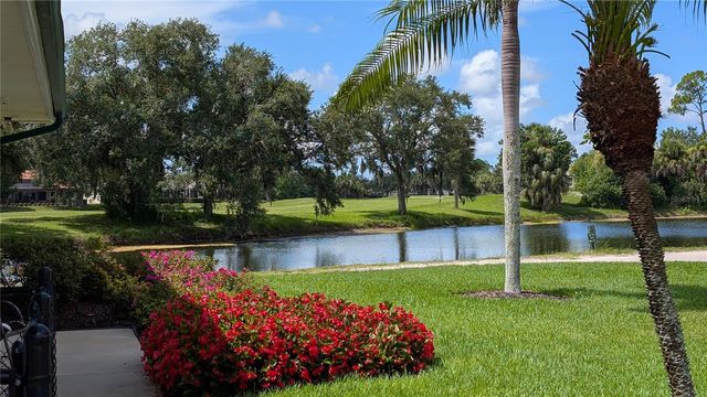 7325 FOUNTAIN PALM CIRCLE 7325, Bradenton, FL 34203