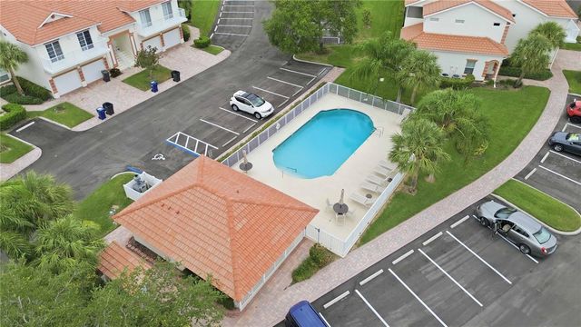 7325 FOUNTAIN PALM CIRCLE 7325, Bradenton, FL 34203