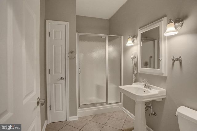 11067 WEATHERSTONE DR, Waynesboro, PA 17268