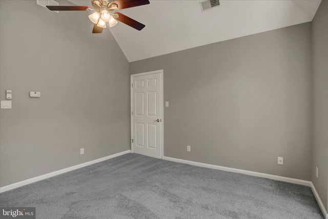 11067 WEATHERSTONE DR, Waynesboro, PA 17268