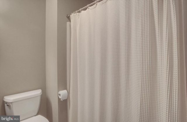 11067 WEATHERSTONE DR, Waynesboro, PA 17268