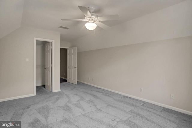 11067 WEATHERSTONE DR, Waynesboro, PA 17268