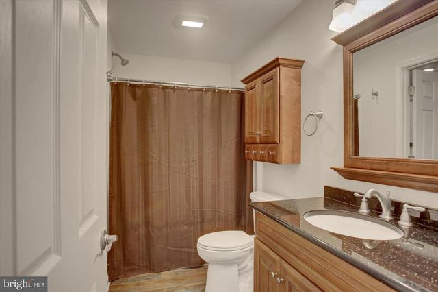 11067 WEATHERSTONE DR, Waynesboro, PA 17268