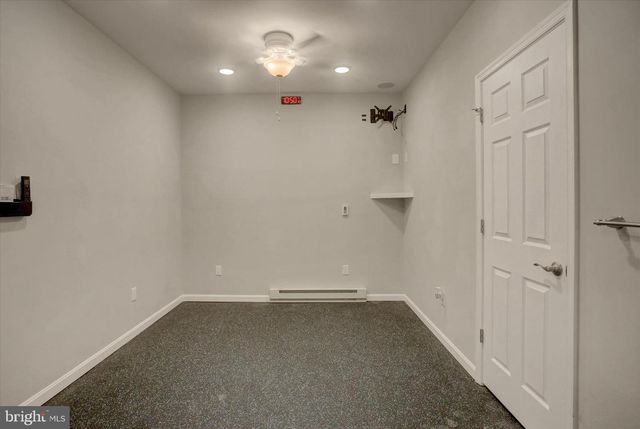 11067 WEATHERSTONE DR, Waynesboro, PA 17268