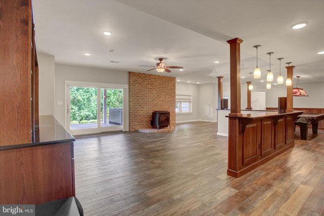 11067 WEATHERSTONE DR, Waynesboro, PA 17268