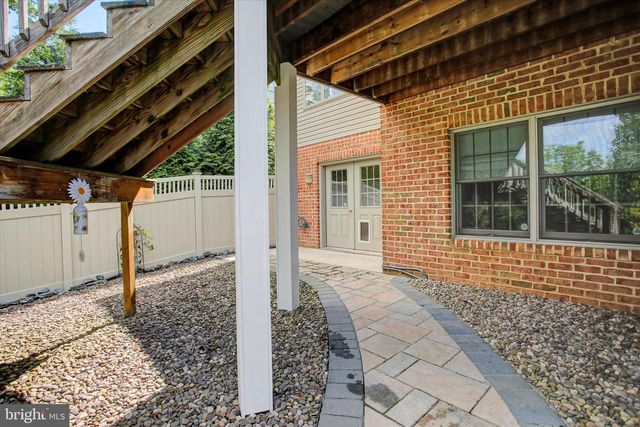 11067 WEATHERSTONE DR, Waynesboro, PA 17268
