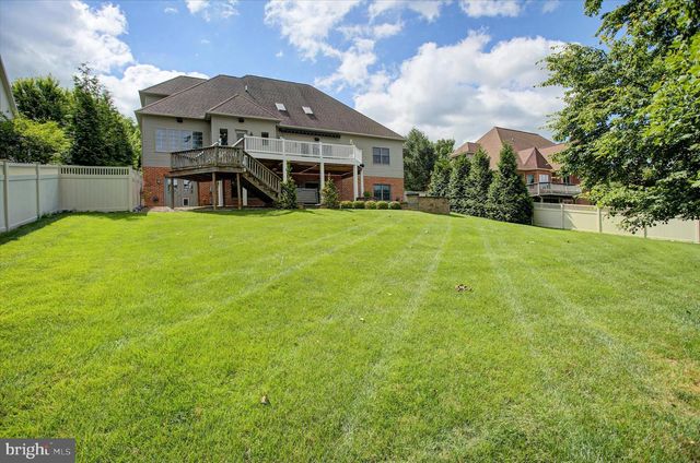 11067 WEATHERSTONE DR, Waynesboro, PA 17268