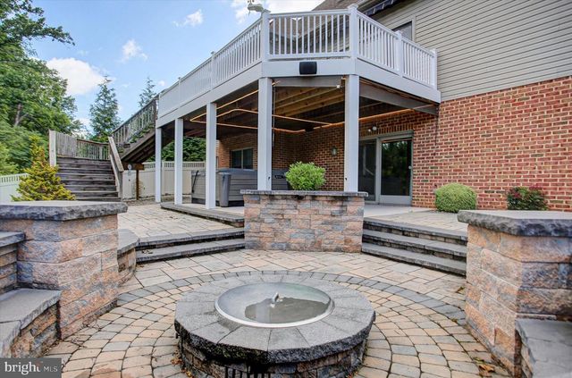 11067 WEATHERSTONE DR, Waynesboro, PA 17268
