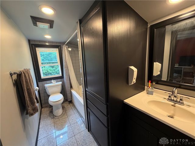 6276 Salem Avenue, Clayton, OH 45315