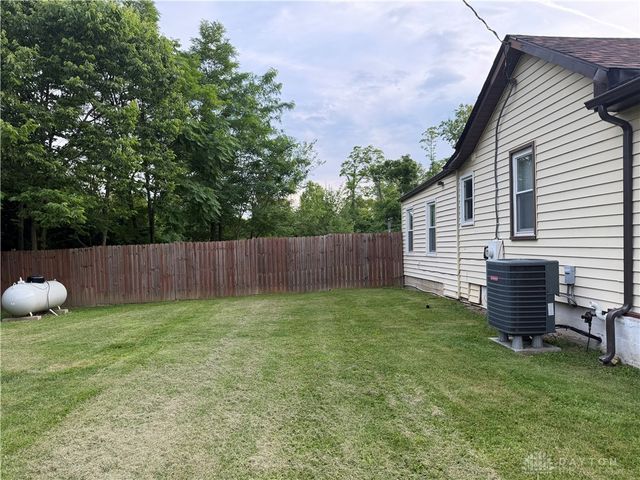 6276 Salem Avenue, Clayton, OH 45315