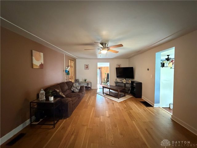 6276 Salem Avenue, Clayton, OH 45315