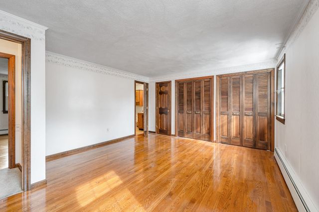 25 Oak St D, Methuen, MA 01844
