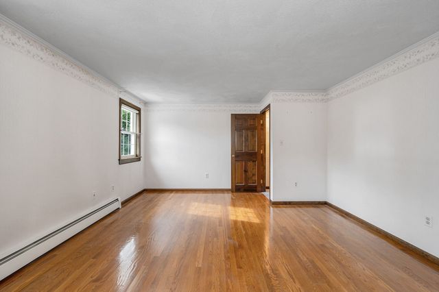 25 Oak St D, Methuen, MA 01844
