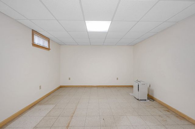 25 Oak St D, Methuen, MA 01844