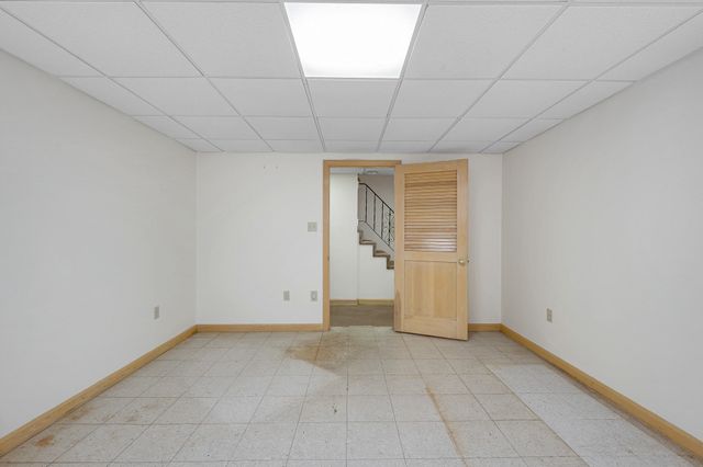 25 Oak St D, Methuen, MA 01844
