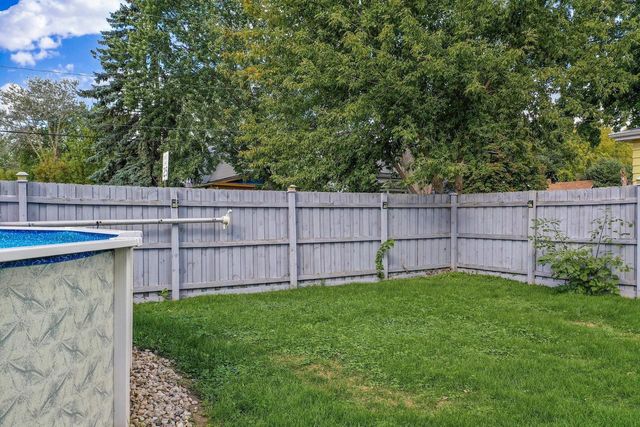 1722 W MURDOCK AVENUE, Oshkosh, WI 54901