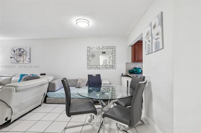 6041 W 24th Avenue B103, Hialeah, FL 33016