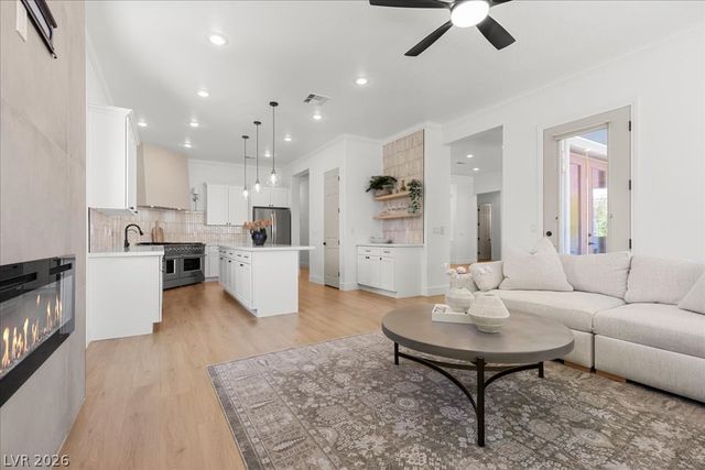 2972 Via Meridiana, Henderson, NV 89052