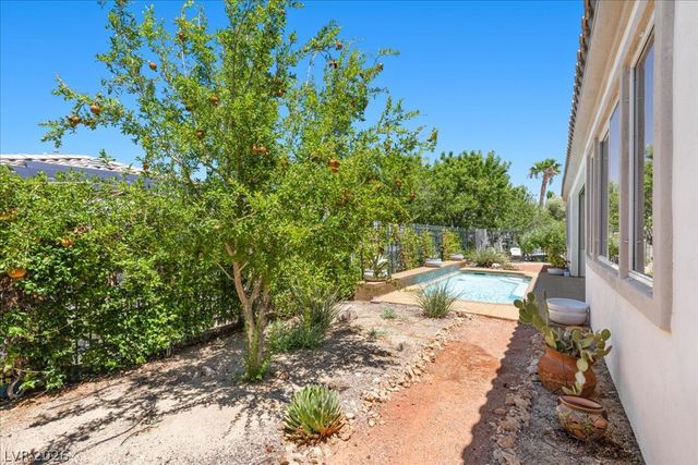 2972 Via Meridiana, Henderson, NV 89052