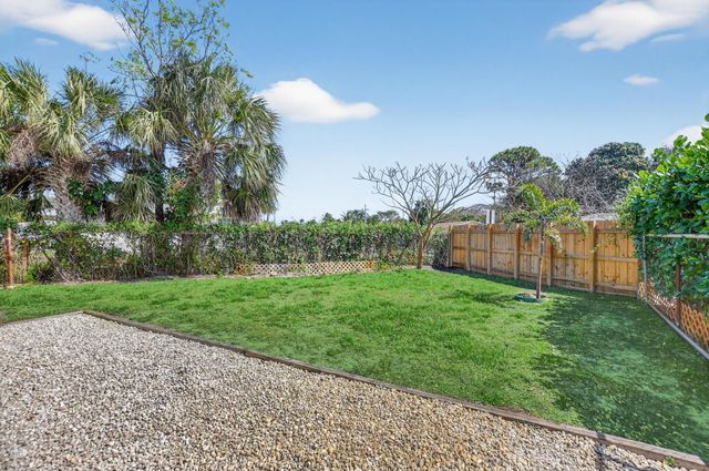 4700 NE 1st Terrace, Deerfield Beach, FL 33064