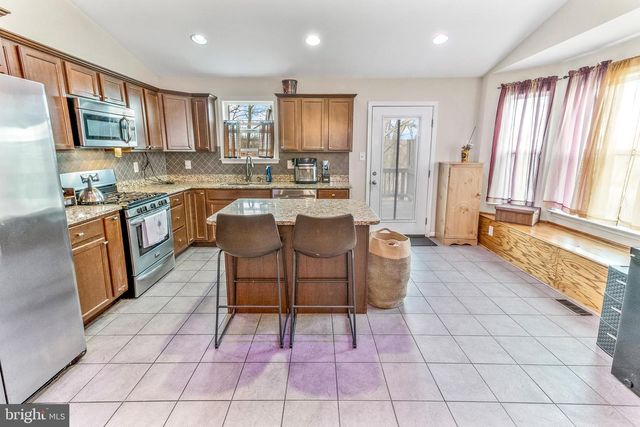 181 AMBROSIA LN, Martinsburg, WV 25405