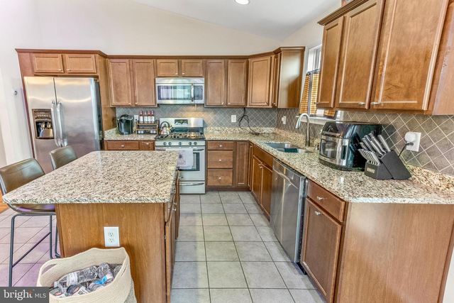 181 AMBROSIA LN, Martinsburg, WV 25405