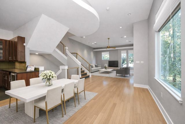 1610 Calumet Street, Houston, TX 77004