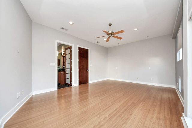 1610 Calumet Street, Houston, TX 77004