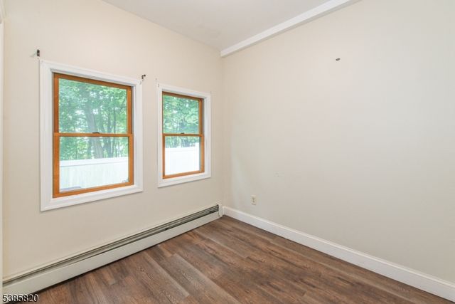 40 Castle Rock Rd, Jefferson Twp., NJ 07849