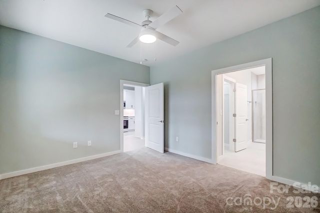 2866 15th Avenue Place SE, Hickory, NC 28602