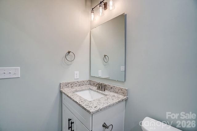 2866 15th Avenue Place SE, Hickory, NC 28602