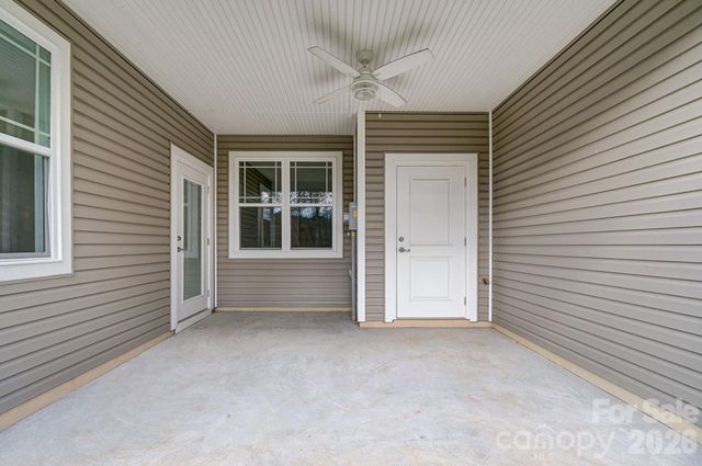 2866 15th Avenue Place SE, Hickory, NC 28602