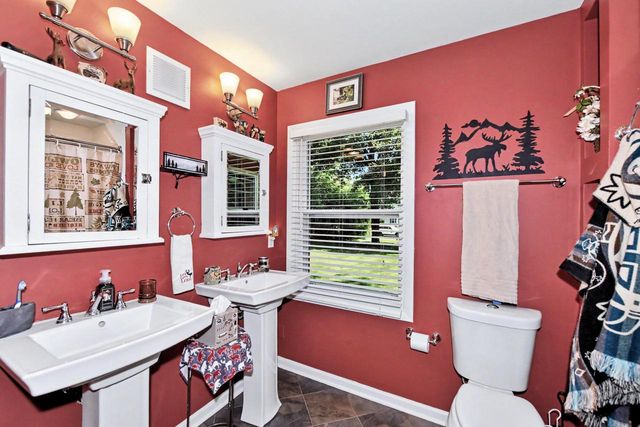 1123 S Utica ROAD, Summit, WI 53066
