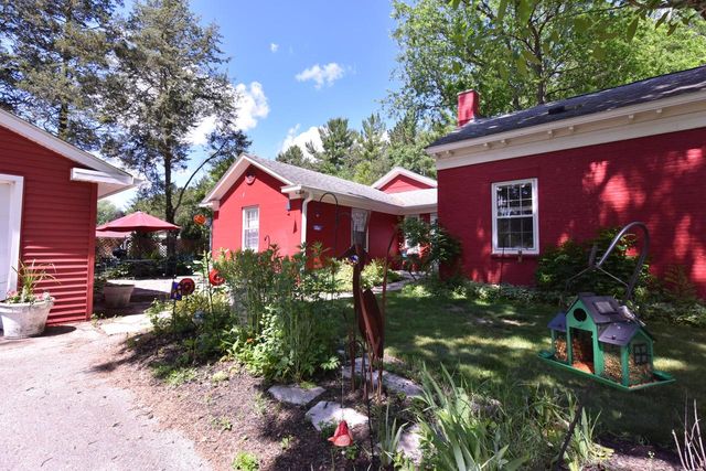 1123 S Utica ROAD, Summit, WI 53066