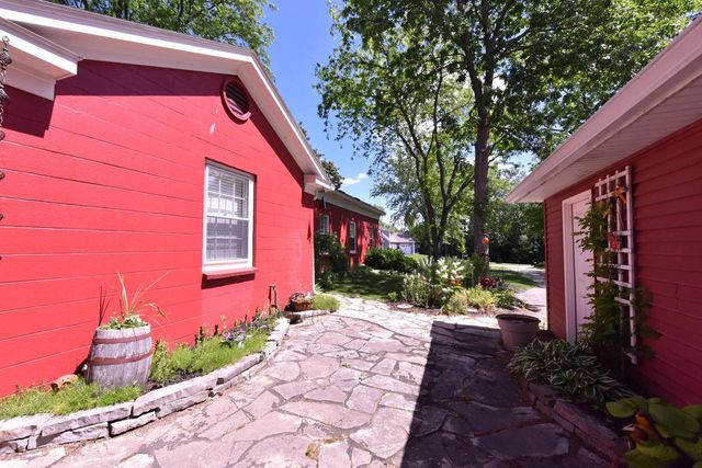 1123 S Utica ROAD, Summit, WI 53066