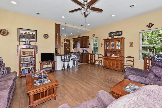 1123 S Utica ROAD, Summit, WI 53066