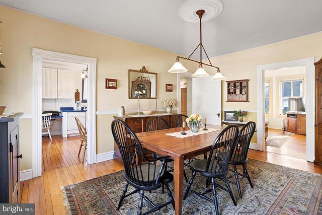 301 E MAIN ST, Purcellville, VA 20132
