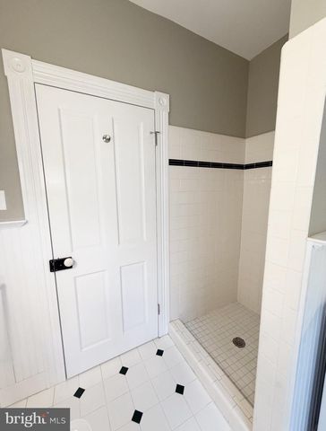301 E MAIN ST, Purcellville, VA 20132