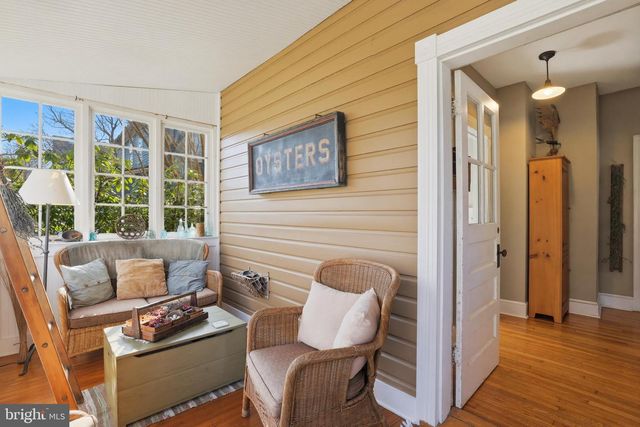 301 E MAIN ST, Purcellville, VA 20132