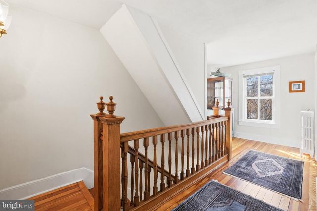 301 E MAIN ST, Purcellville, VA 20132