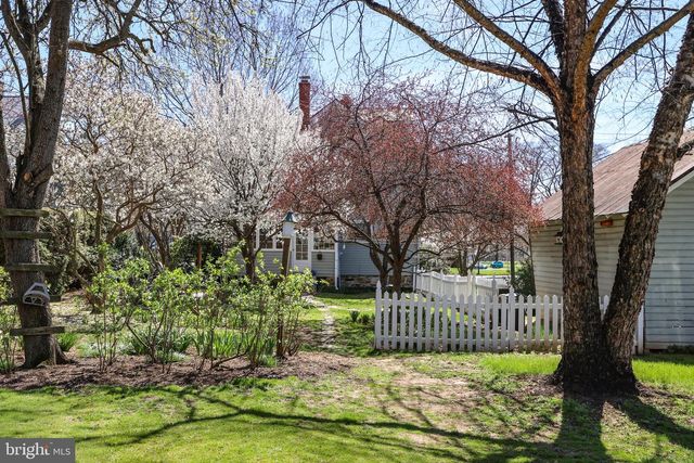 301 E MAIN ST, Purcellville, VA 20132