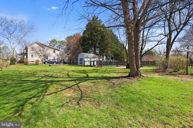 301 E MAIN ST, Purcellville, VA 20132