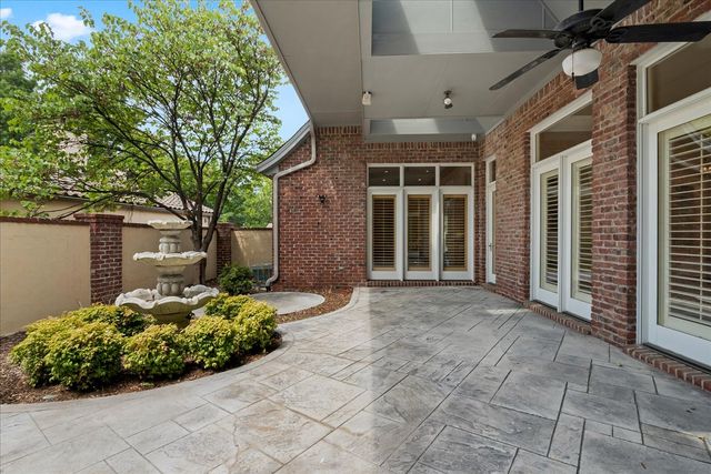 3744 S Xanthus Avenue, Tulsa, OK 74105