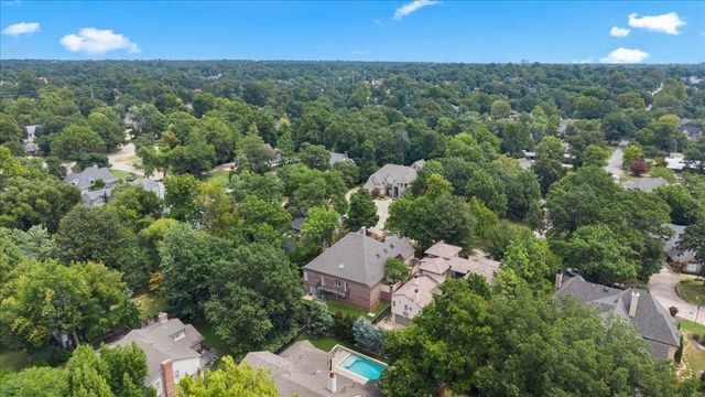 3744 S Xanthus Avenue, Tulsa, OK 74105