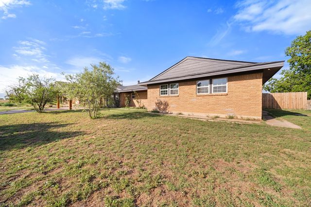 204 Heaton Road, Big Spring, TX 79720