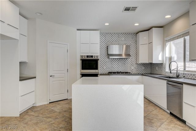 2173 De Narvik Drive, Henderson, NV 89044