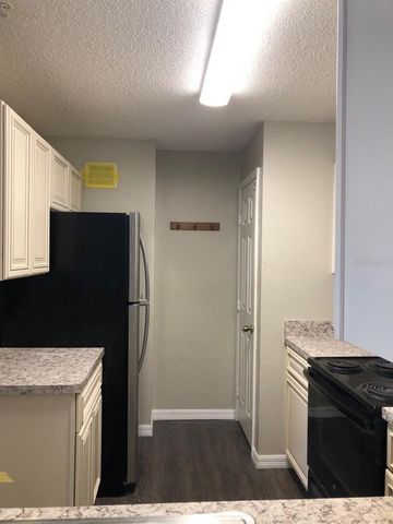 1939 SUMMER CLUB DRIVE 215, Oviedo, FL 32765