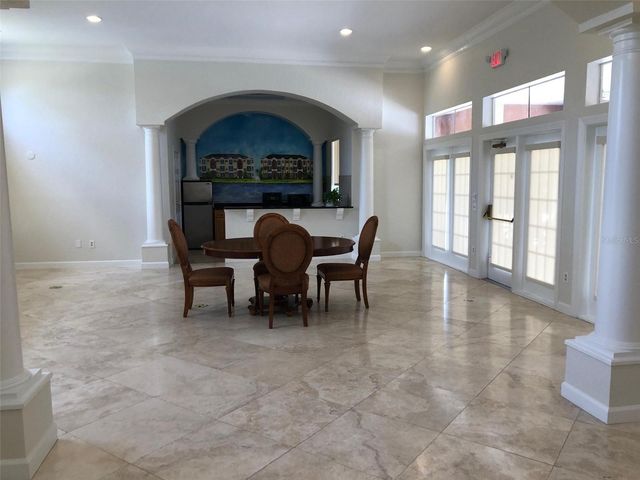 1939 SUMMER CLUB DRIVE 215, Oviedo, FL 32765